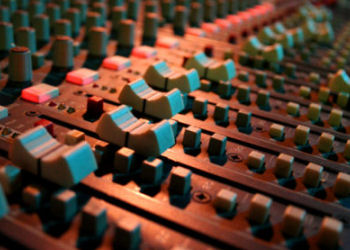 mixing console